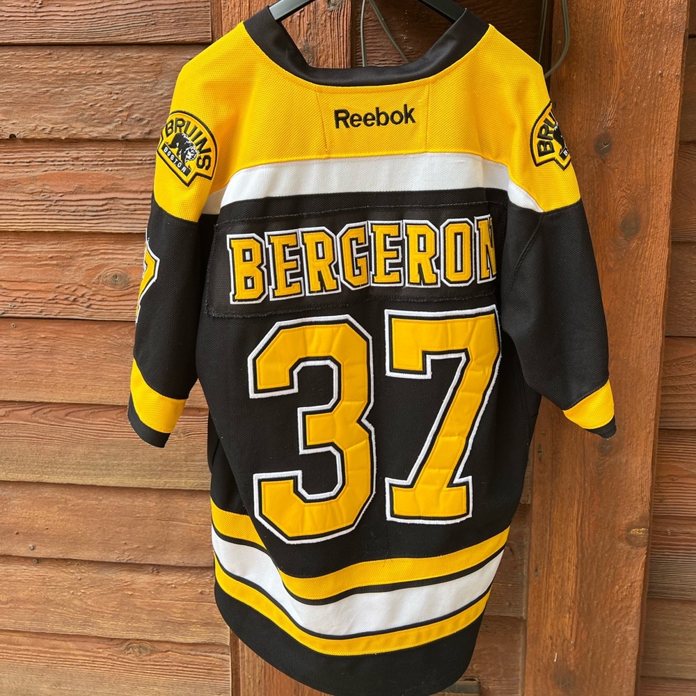Boston Bruins Patrice Bergeron Reebok Stitched Jersey "A" #37 men's 52